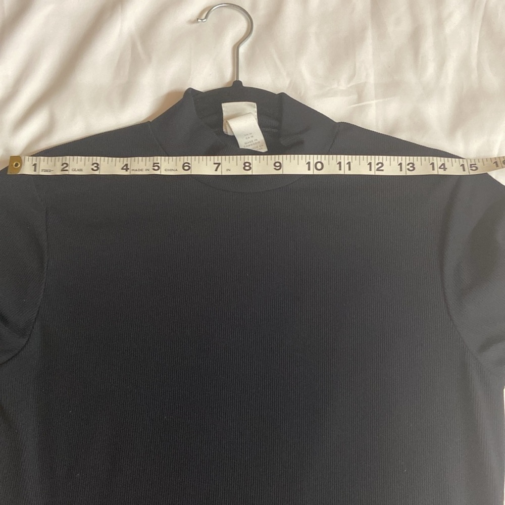 H&M,Women,Black,One Piece,Long Sleeve Top.Size-Medium - Picture 3 of 11